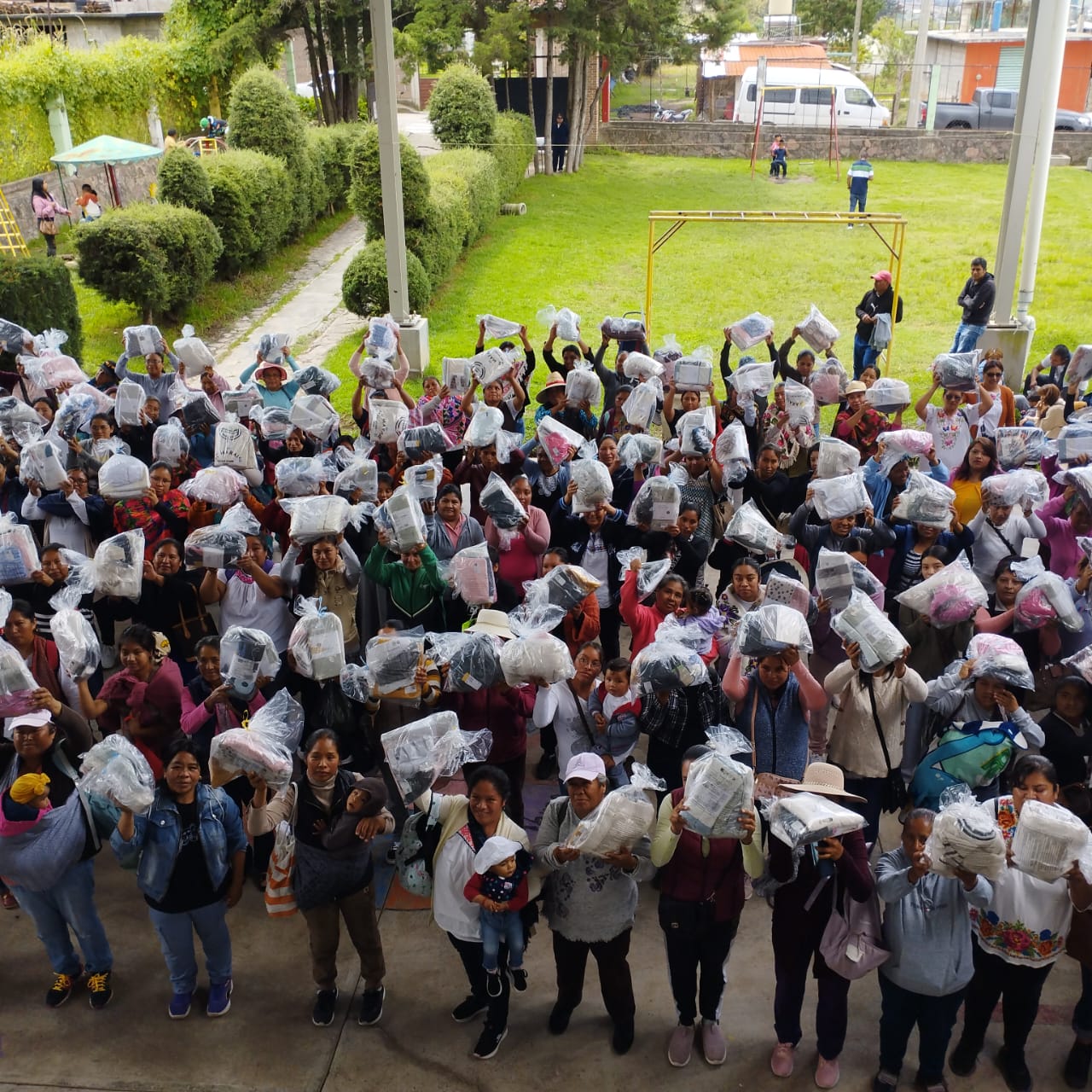 Gobierno del EdoMéx suma al sector privado en acciones altruistas en beneficio de comunidades mazahuas