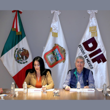 El secretario de Bienestar, Juan Carlos González Romero, en la sesión de Junta de Gobierno del DIF Estado de México, donde se abordaron estrategias que favorecen el desarrollo de los grupos vulnerables.