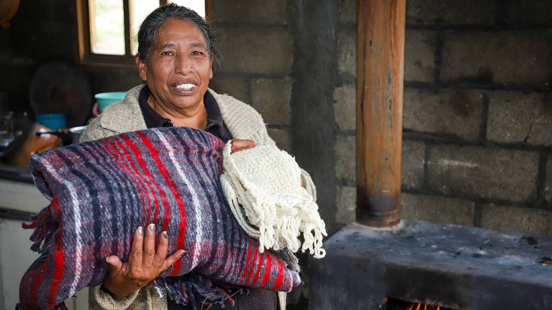 Abriga GEM a personas de escasos recursos; llama a colecta de cobijas y ropa para esta temporada invernal