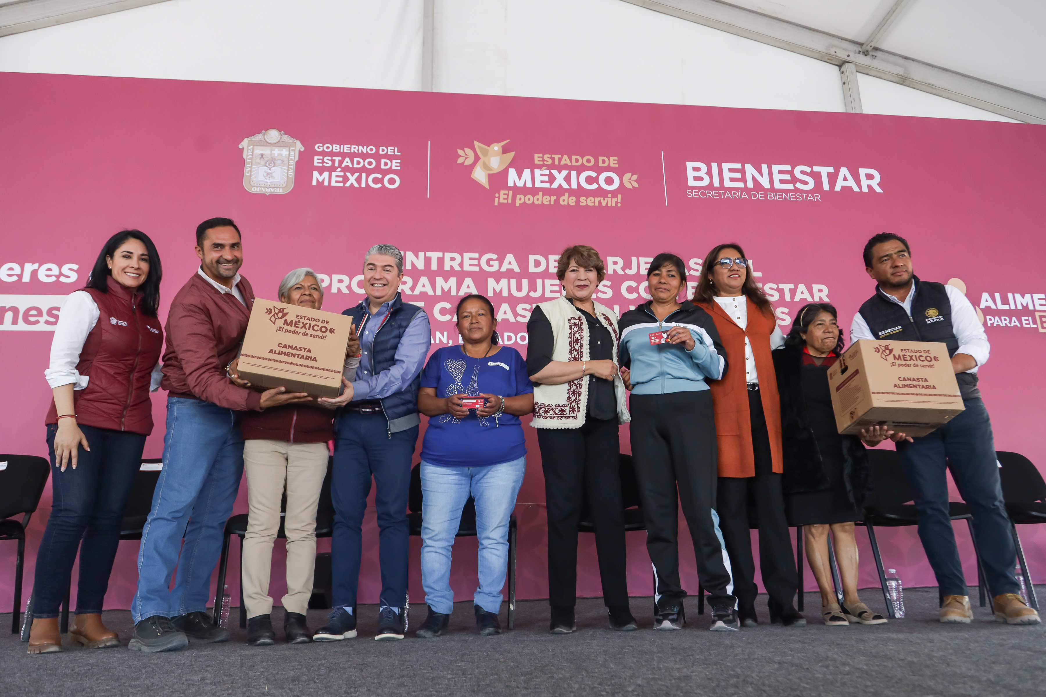 Gobernadora Delfina Gómez entrega 13 mil tarjetas de Mujeres con Bienestar en Chimalhuacán; “Mi segundo corazón está aquí”