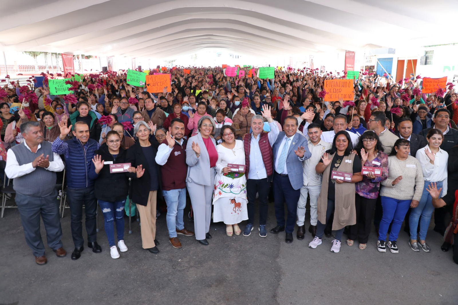 Dignifica Gobierno del EdoMéx la vida de 2 mil 500 mexiquenses de la región de las pirámides con el programa Mujeres con Bienestar