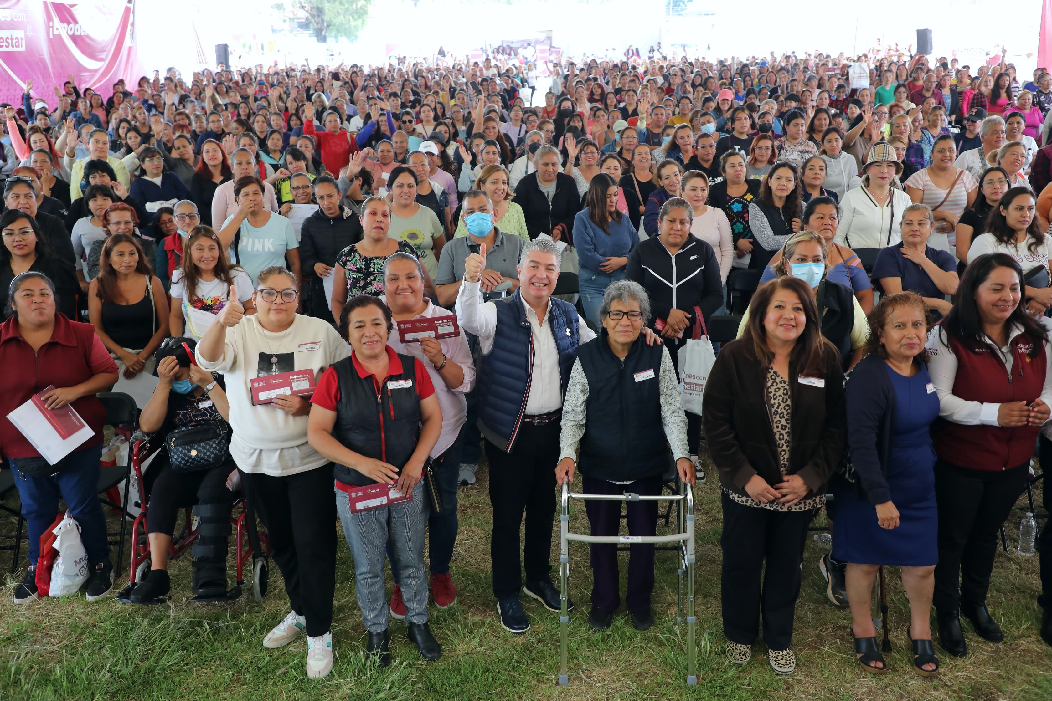 Continúa entrega de tarjetas Mujeres con Bienestar; benefician a más de 900 mexiquenses de Tlalnepantla