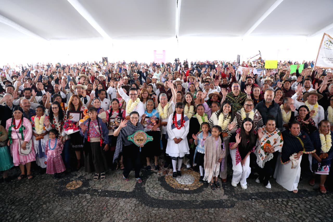 Respalda Gobierno de Delfina Gómez a niñas y niños de pueblos originarios con 3 mil 600 canastas alimentarias