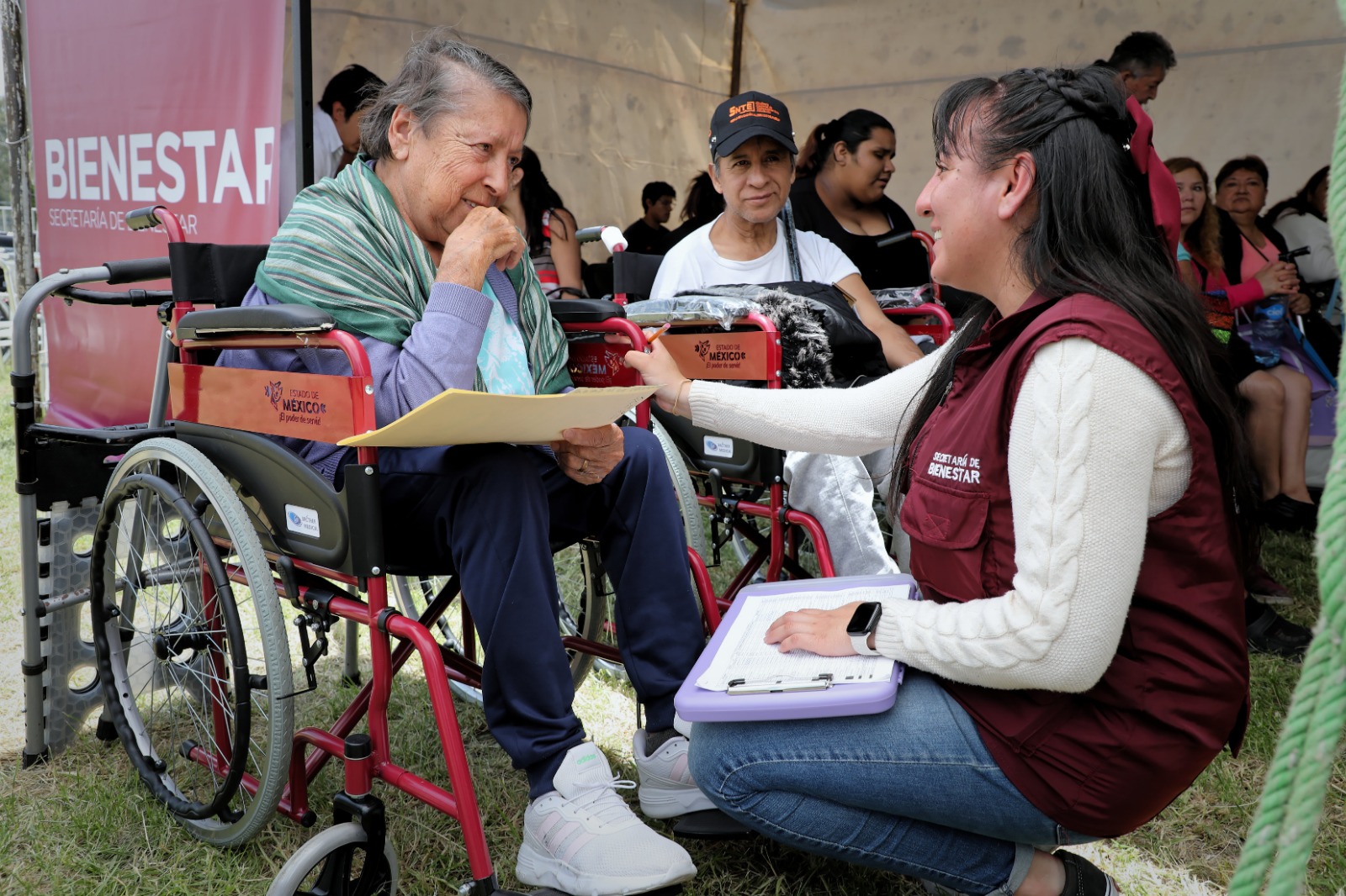 Inicia entrega de apoyos de las Pensiones para el Bienestar de Personas con Discapacidad y Adultos Mayores; corresponden a noviembre-diciembre de 2024