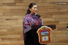 Pie de foto  Brenda Alvarado Sánchez, secretaria de Desarrollo Social durante la entrega del Premio Estatal al Altruismo 2023.
